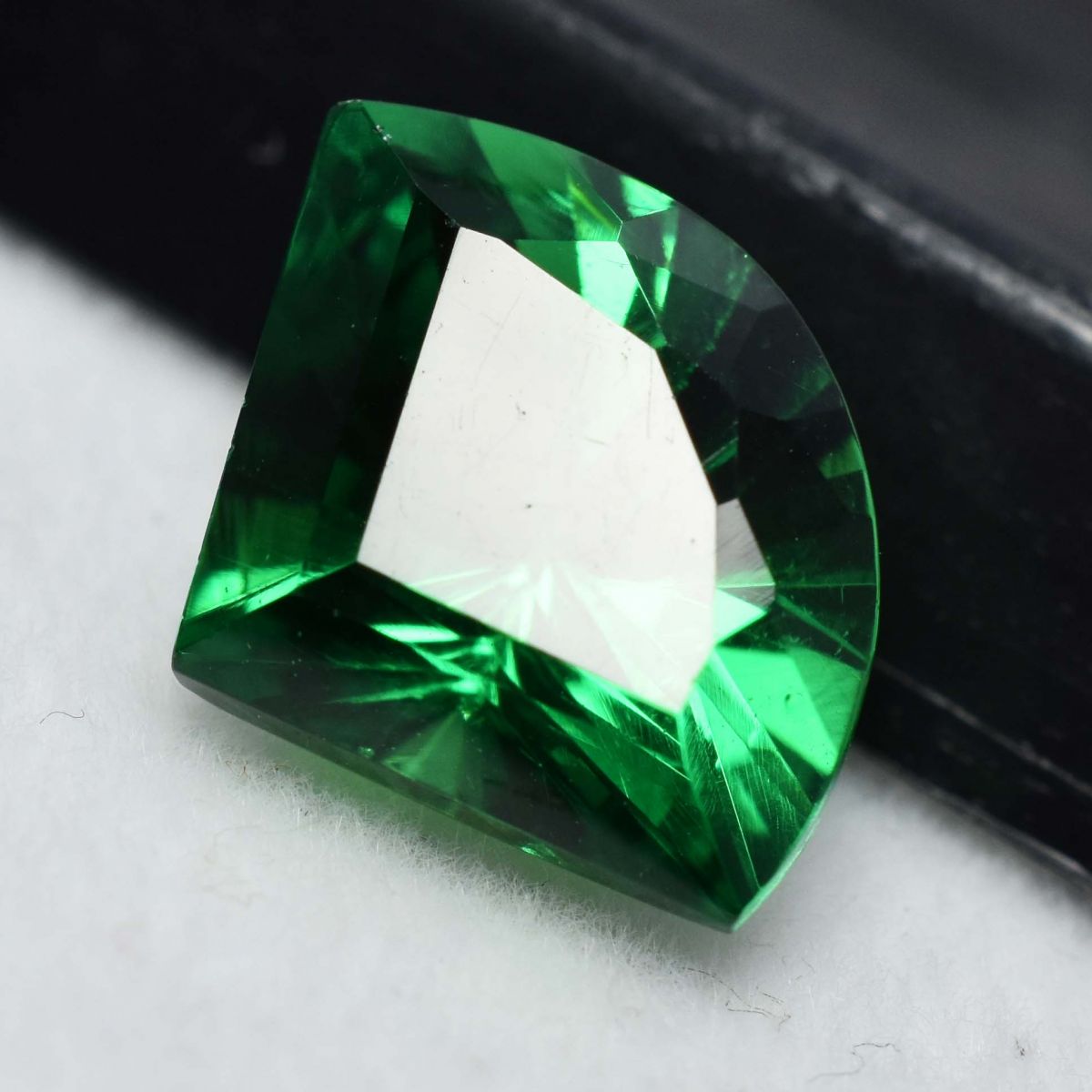 Flawless Green Garnet Natural Perfect Fancy Cut 8.10 Ct CERTIFIED Loose Gemstone