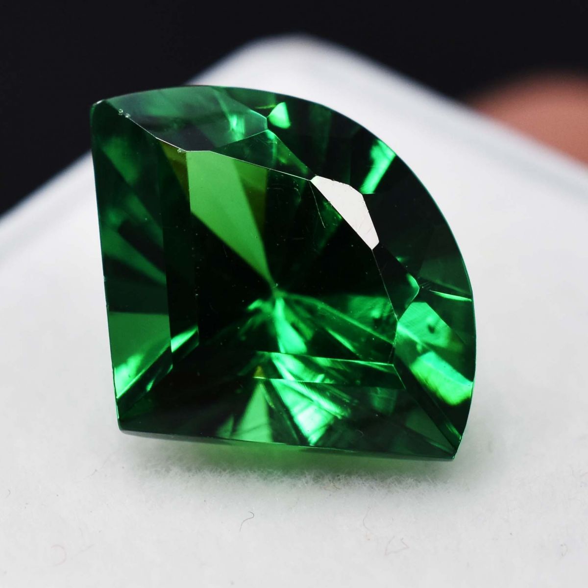 Flawless Green Garnet Natural Perfect Fancy Cut 8.10 Ct CERTIFIED Loose Gemstone