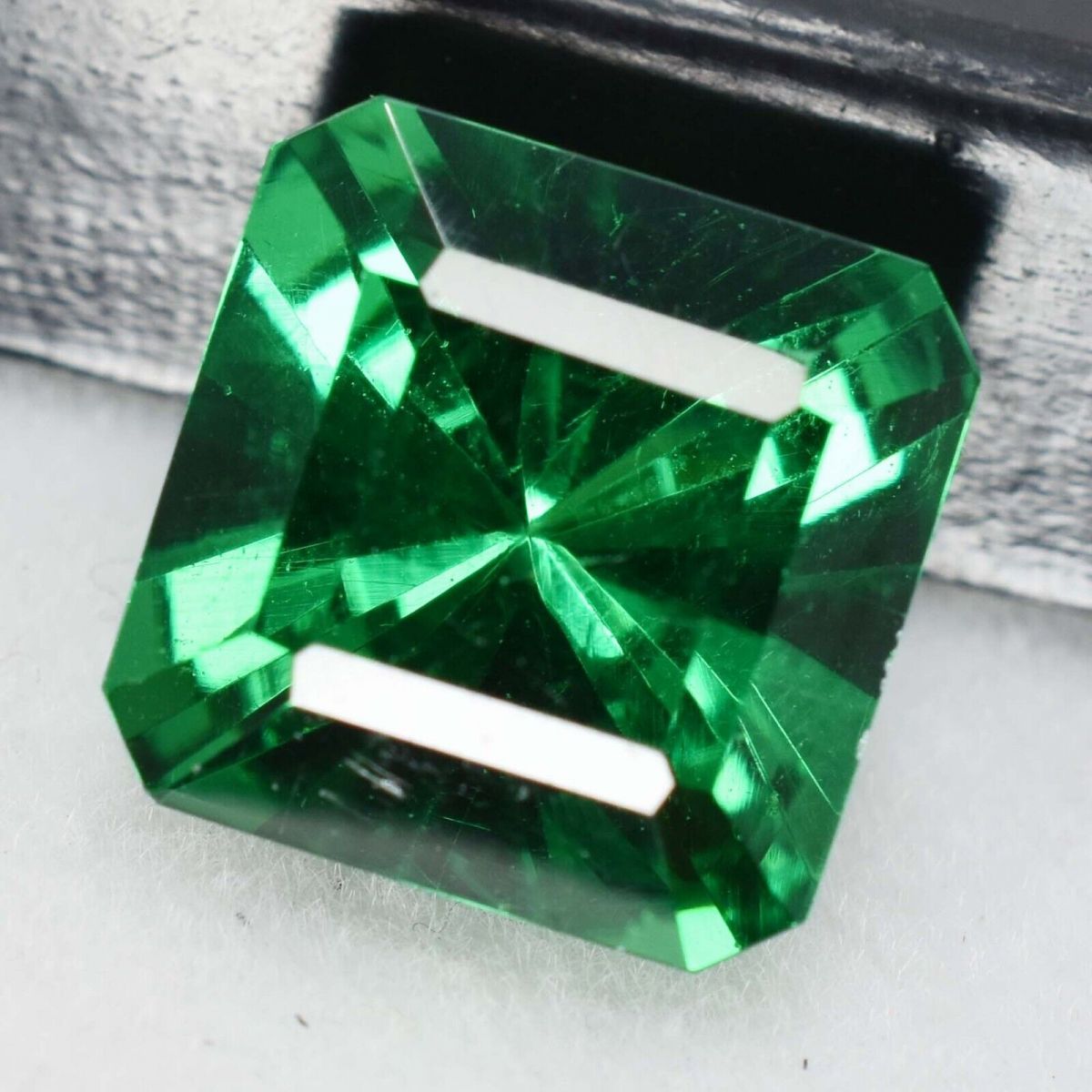 Natural Tsavorite Garnet Green SQUARE Cut CERTIFIED Loose Gemstone 8.10 Ct