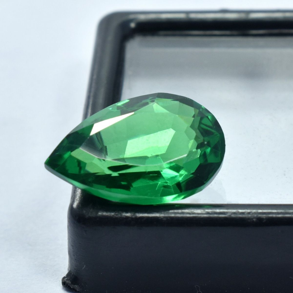 11.00 Ct NATURAL Pear Cut Green Garnet Loose Gemstone CERTIFIED