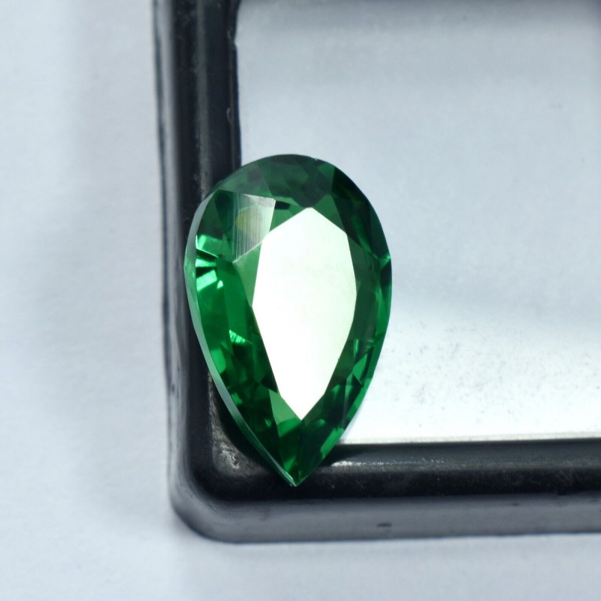 11.00 Ct NATURAL Pear Cut Green Garnet Loose Gemstone CERTIFIED