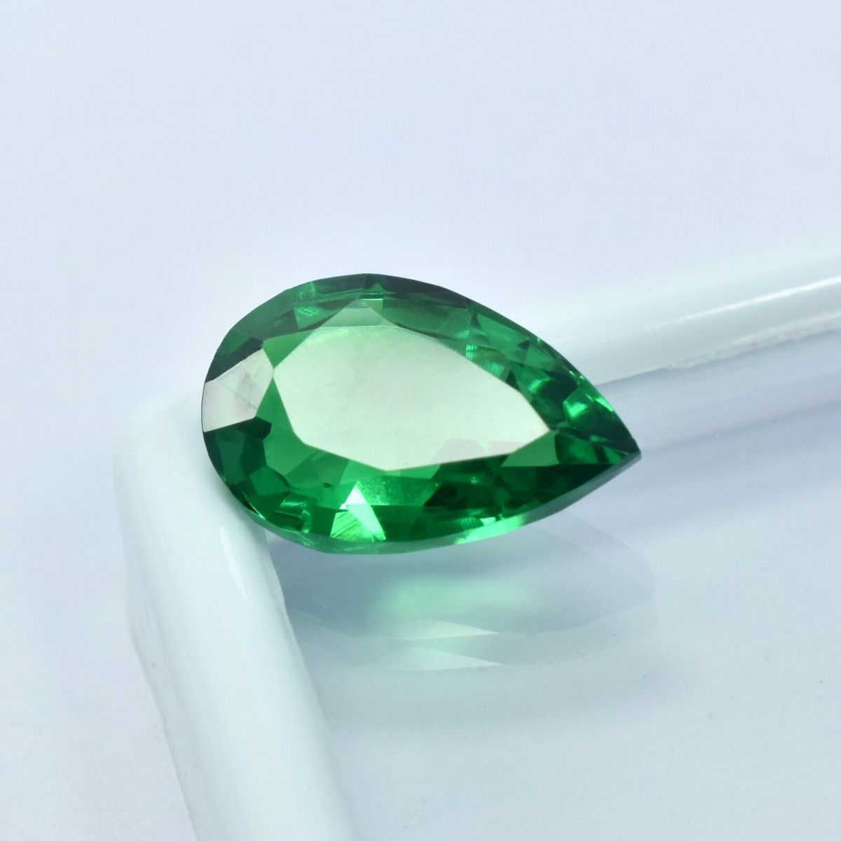 11.00 Ct NATURAL Pear Cut Green Garnet Loose Gemstone CERTIFIED