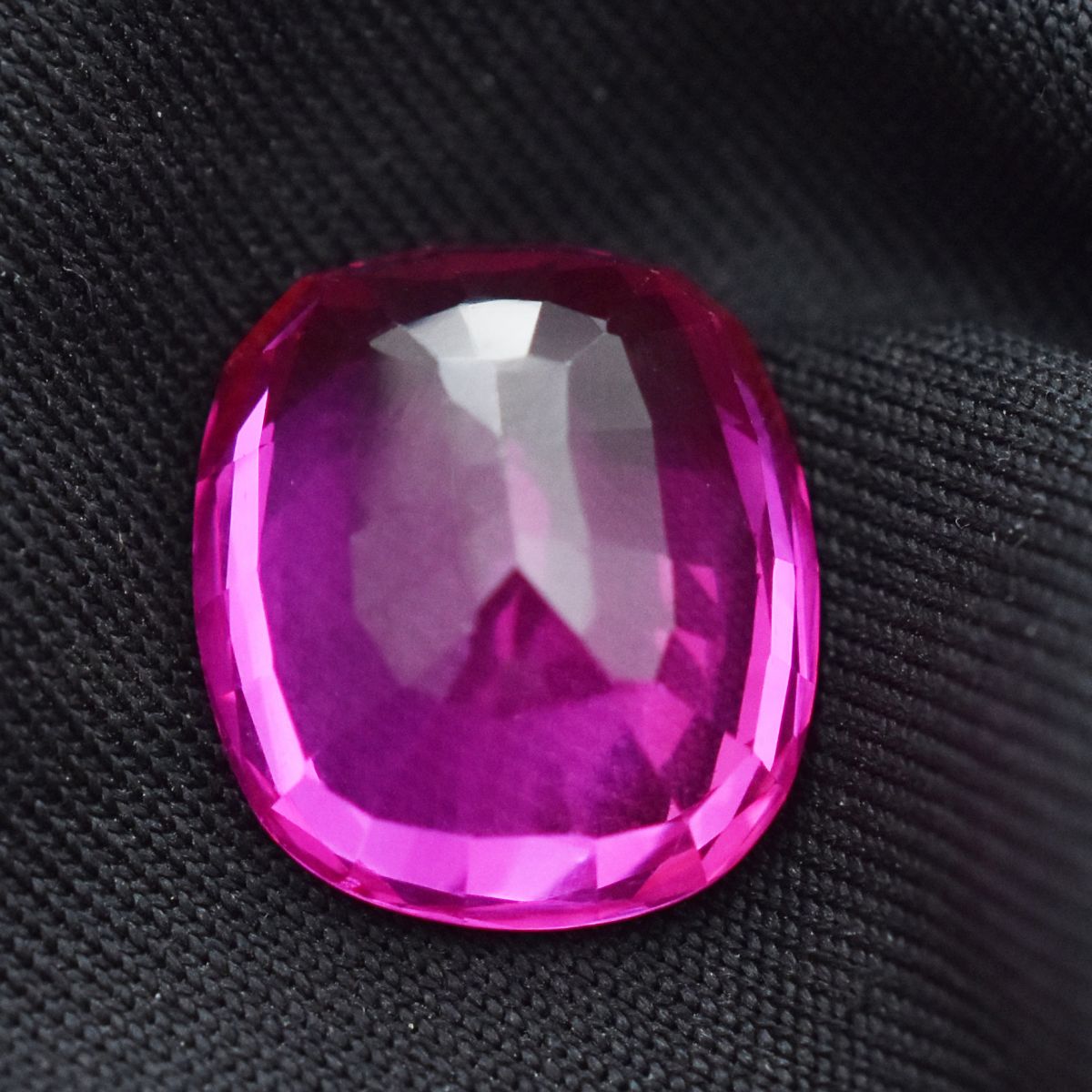 CERTIFIED Pink Sapphire 14.35 Carat Loose Gemstone Cushion Cut Ring Size