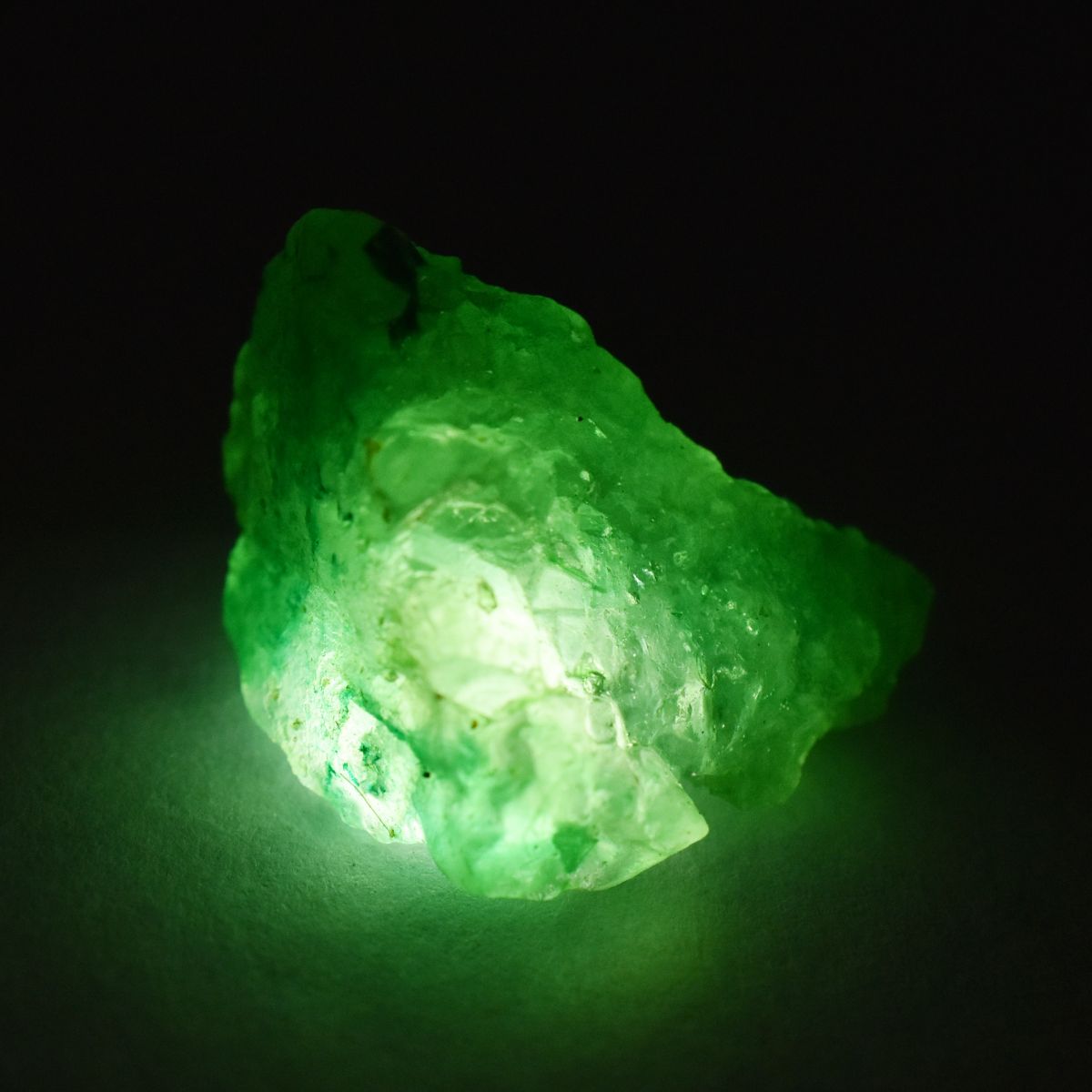 Natural Emerald 38.65 Ct Huge Rough Earth Mined CERTIFIED Green Loose Gemstone