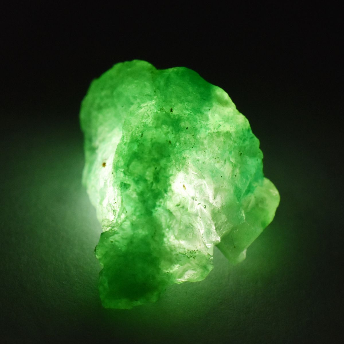 Natural Emerald 38.65 Ct Huge Rough Earth Mined CERTIFIED Green Loose Gemstone