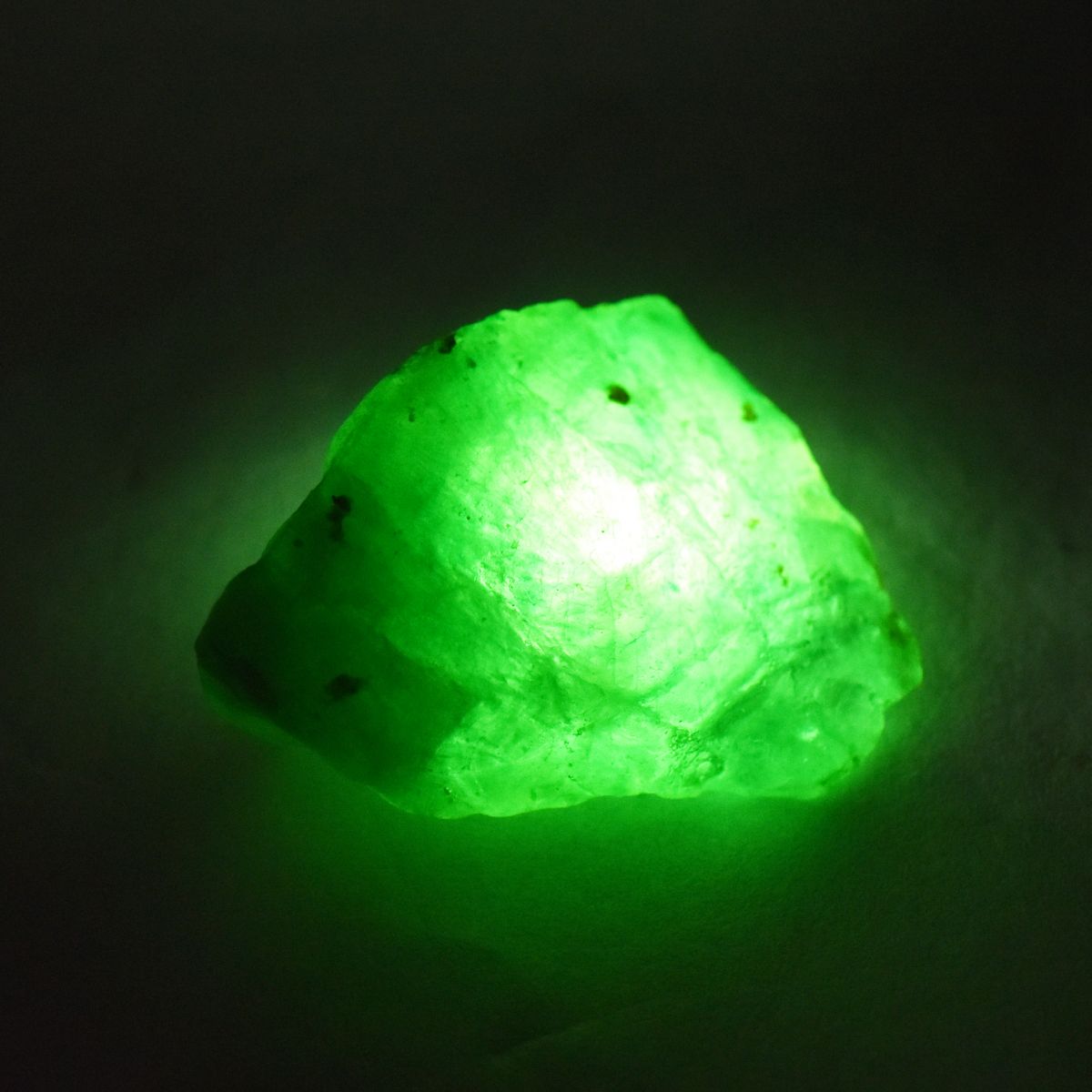 86.80 Ct Natural Emerald Green Huge Rough Earth Mined Loose Gemstone CERTIFIED