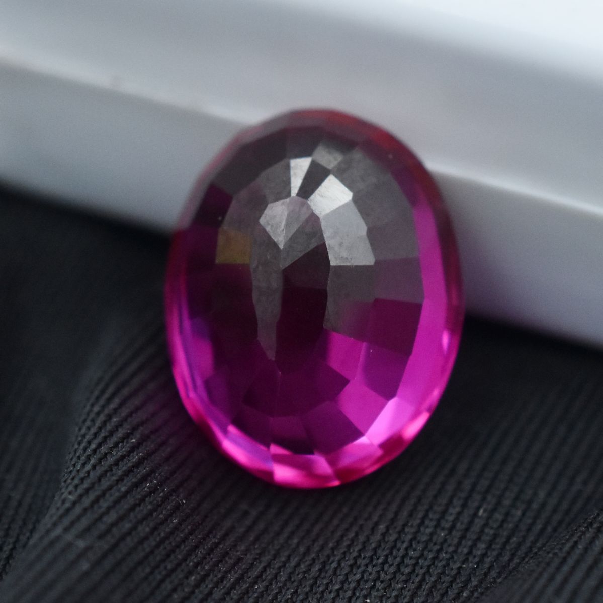 15.55 Ct Natural CERTIFIED Ceylon Sapphire Pink Oval Cut Loose Gemstone