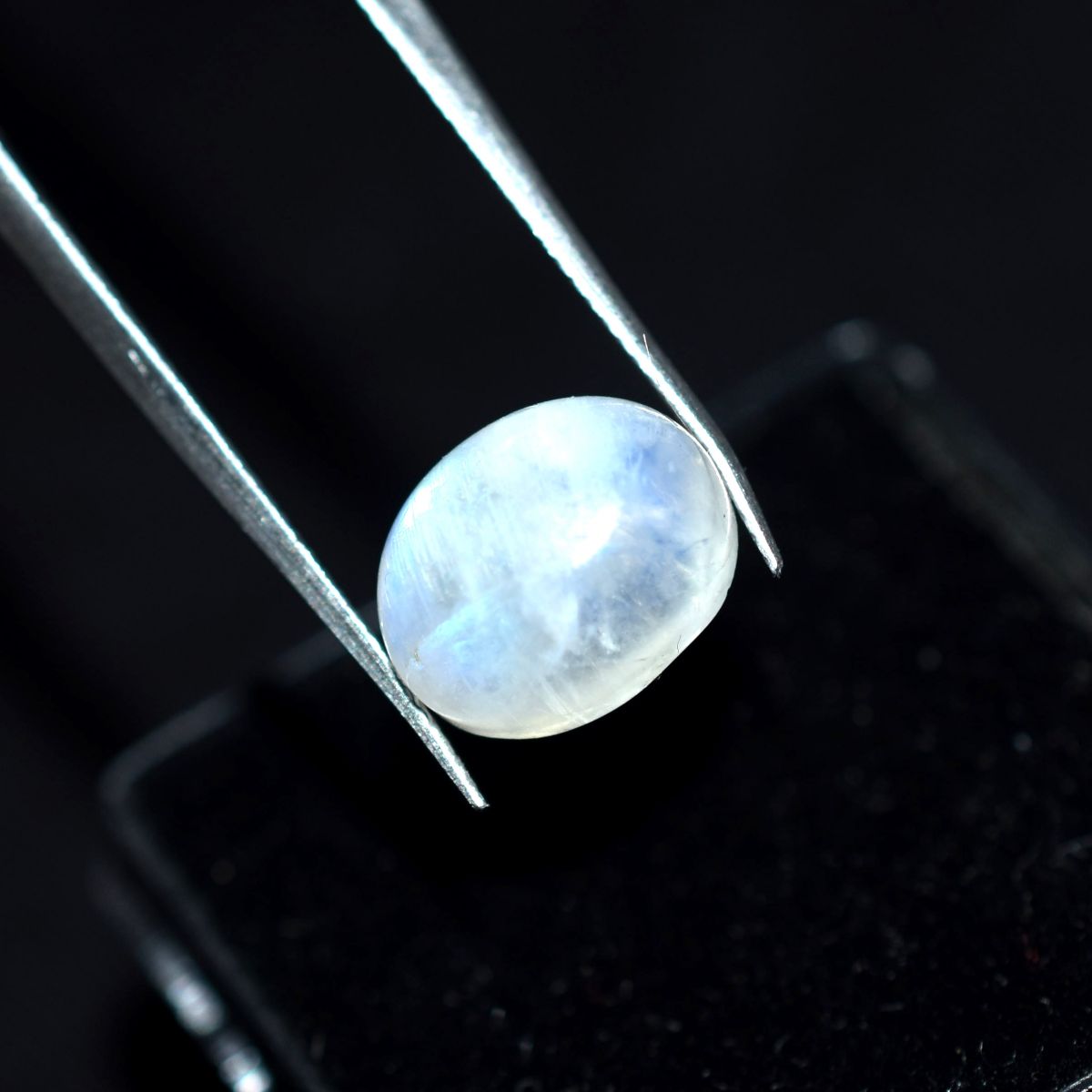 CERTIFIED 3.70 Ct Natural Amazing white Moonstone Oval Shape Loose Gemstone