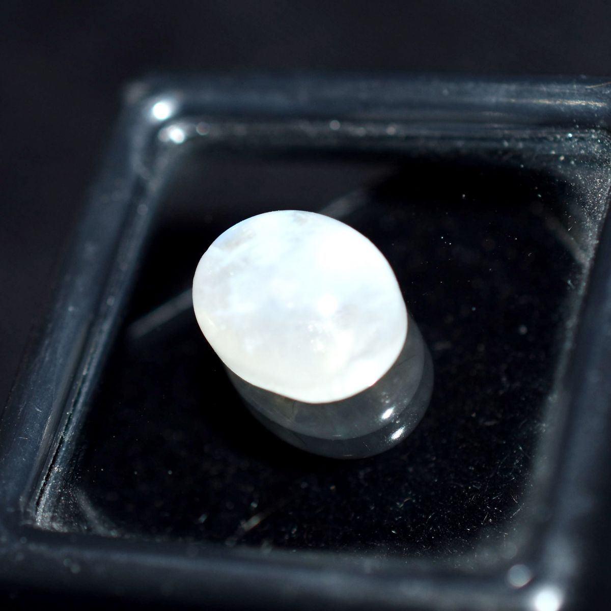 CERTIFIED 3.70 Ct Natural Amazing white Moonstone Oval Shape Loose Gemstone