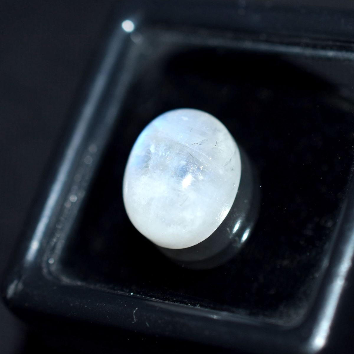 4.10 Ct Stunning Moonstone Loose Gemstone Natural CERTIFIED white Oval Shape