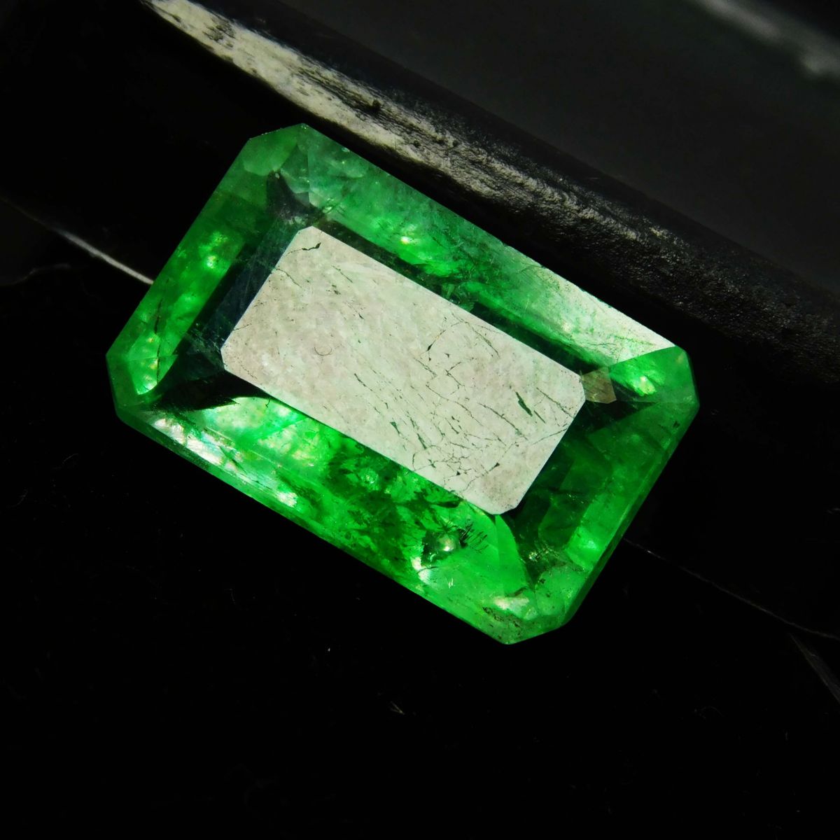 6 Carat Green CERTIFIED Natural Colombian Emerald Emerald Cut Loose Gemstone