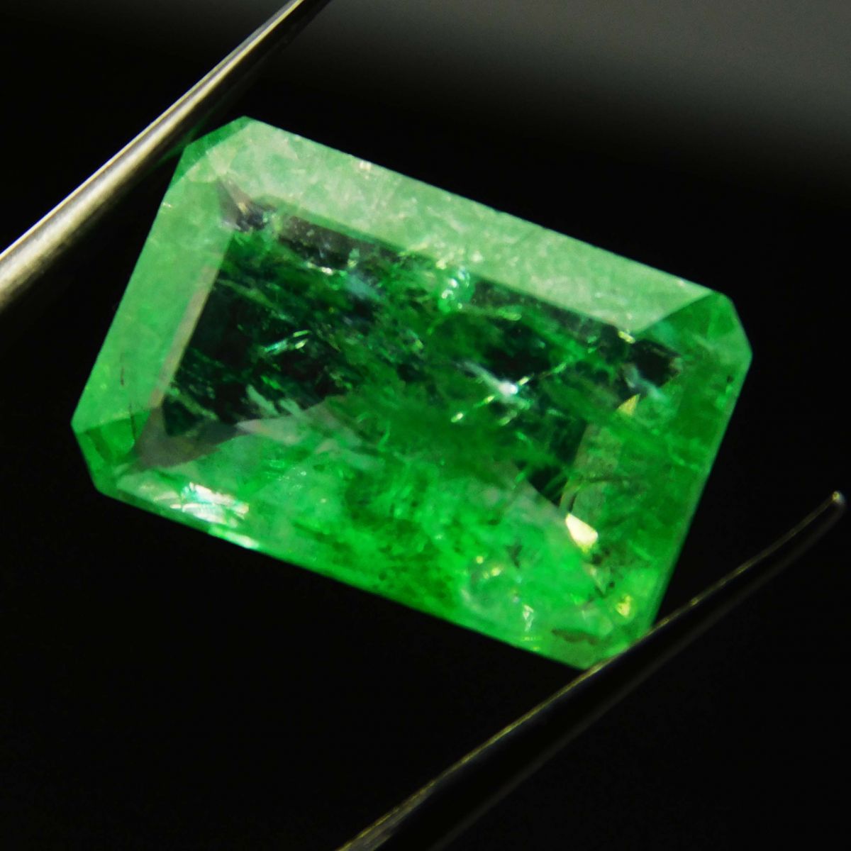 6 Carat Green CERTIFIED Natural Colombian Emerald Emerald Cut Loose Gemstone