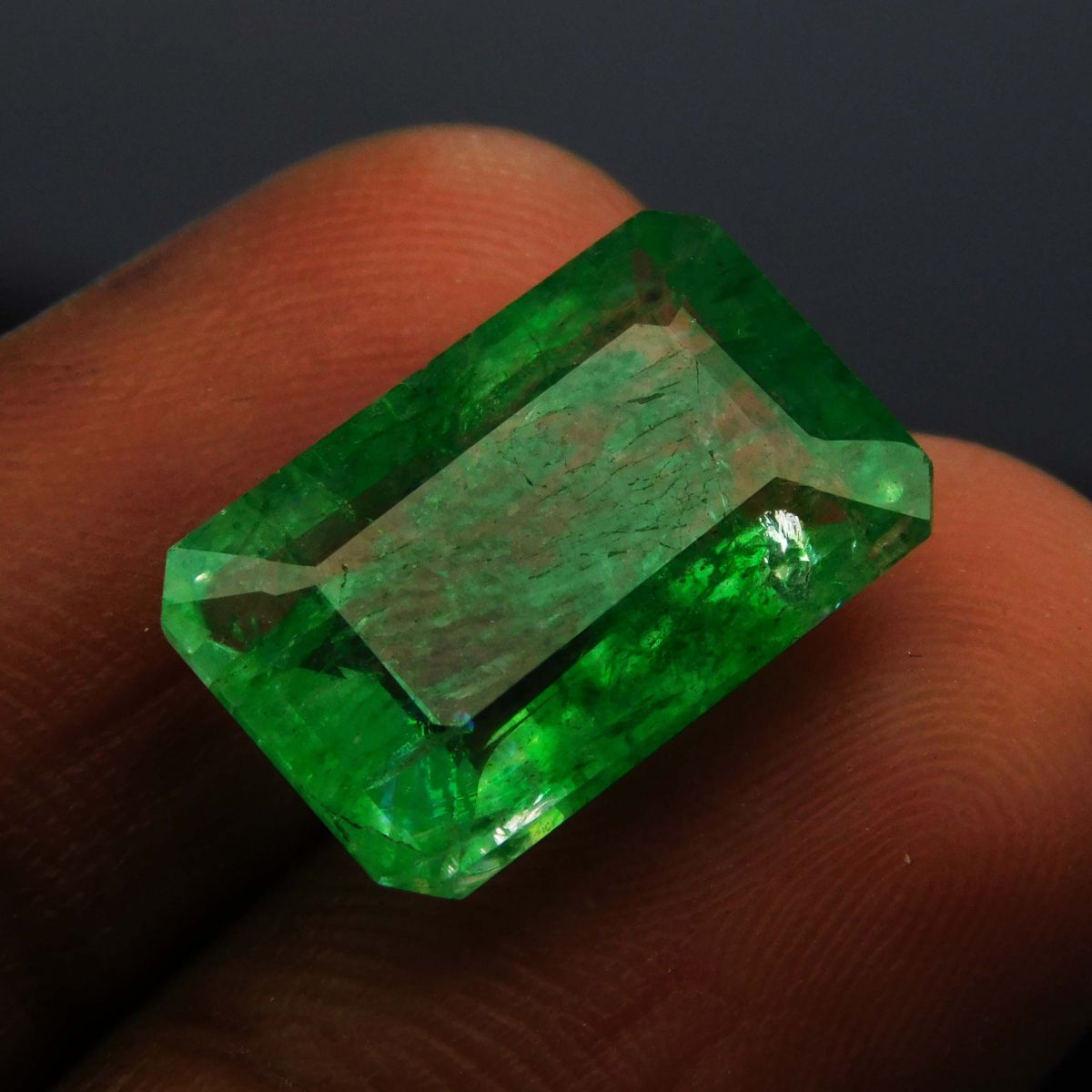 6 Carat Green CERTIFIED Natural Colombian Emerald Emerald Cut Loose Gemstone