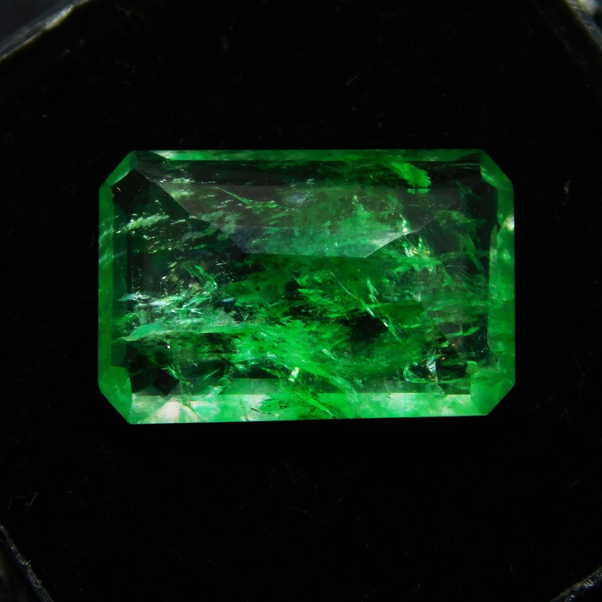 6 Carat Green CERTIFIED Natural Colombian Emerald Emerald Cut Loose Gemstone