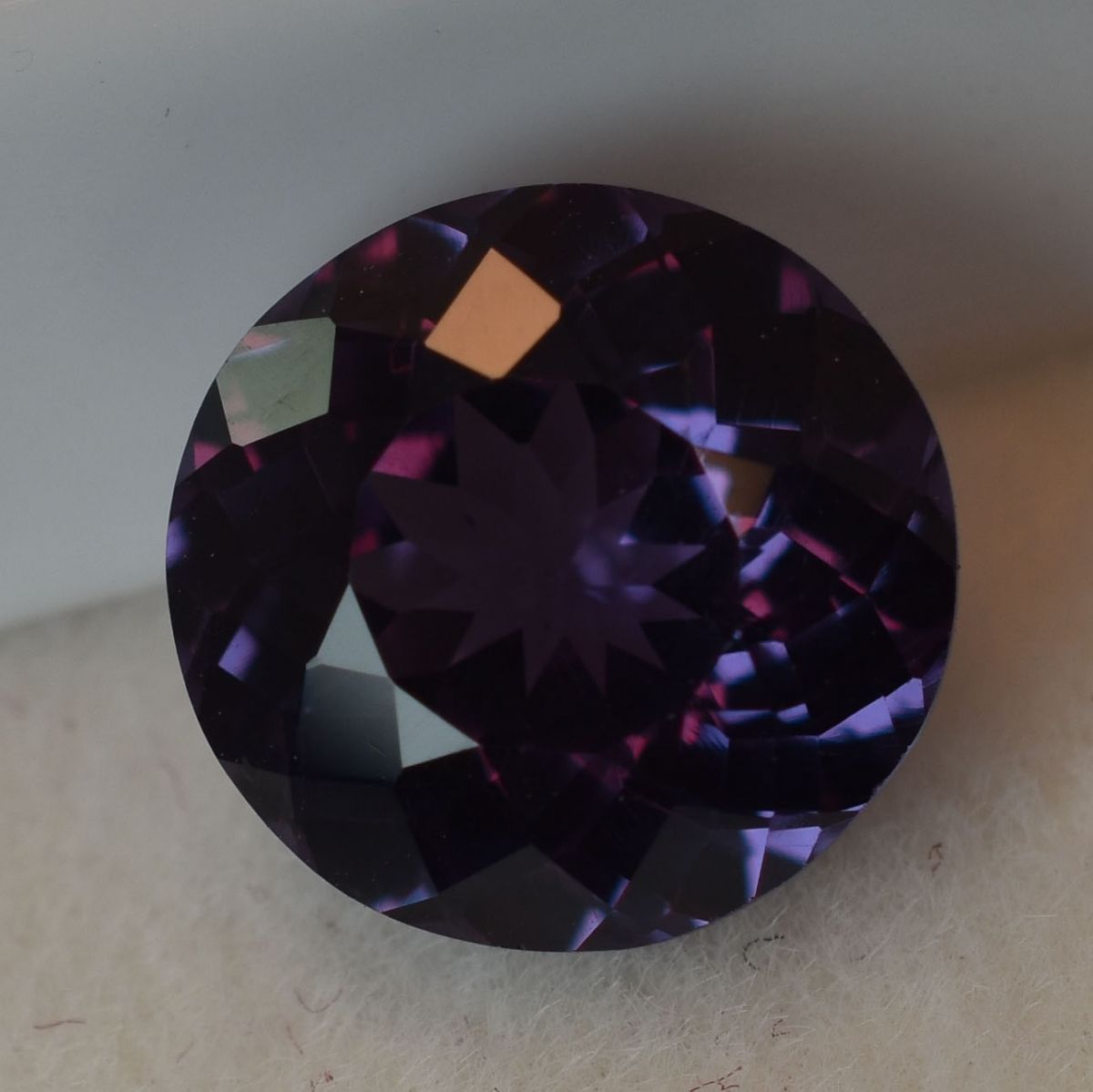 Natural Color-Change Alexandrite 7 Ct CERTIFIED Round Cut Loose Gemstone