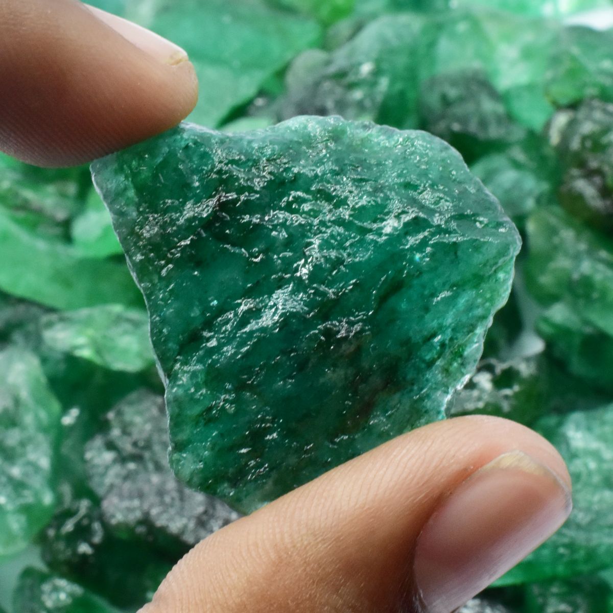 500 Ct Natural Emerald Green Rough Uncut Huge Size CERTIFIED Loose Gemstone