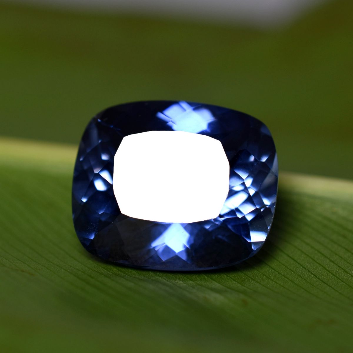 Natural cushion Cut Blue Tanzanite 12.55 Ct Loose Gemstone CERTIFIED