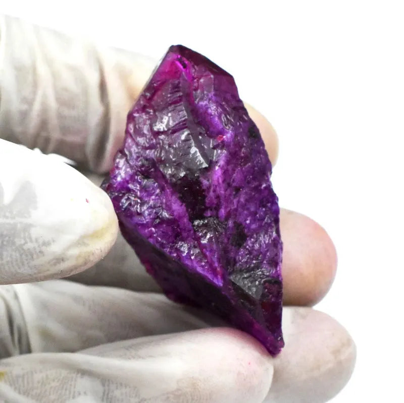 Purple sapphire 102.60 carat rough gemstone for jewelry making