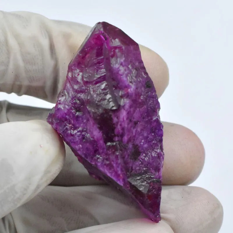 Purple sapphire 102.60 carat rough gemstone collector quality