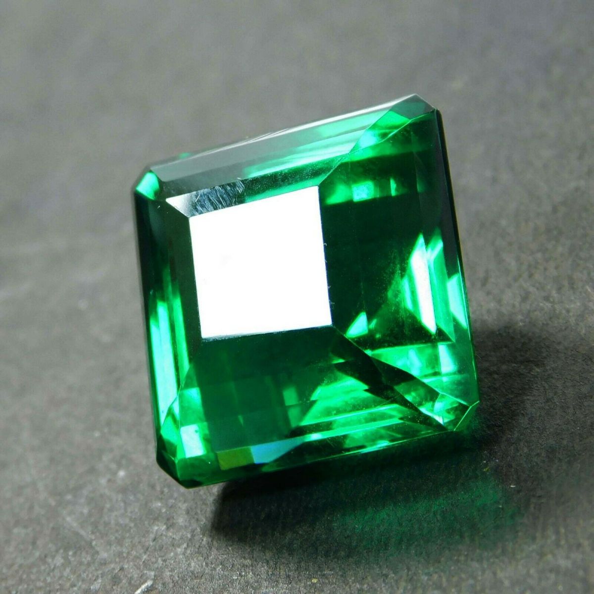 29 Ct A+ Lab-Created Green Colombian Emerald Square Cut CERTIFIED Loose Gemstone