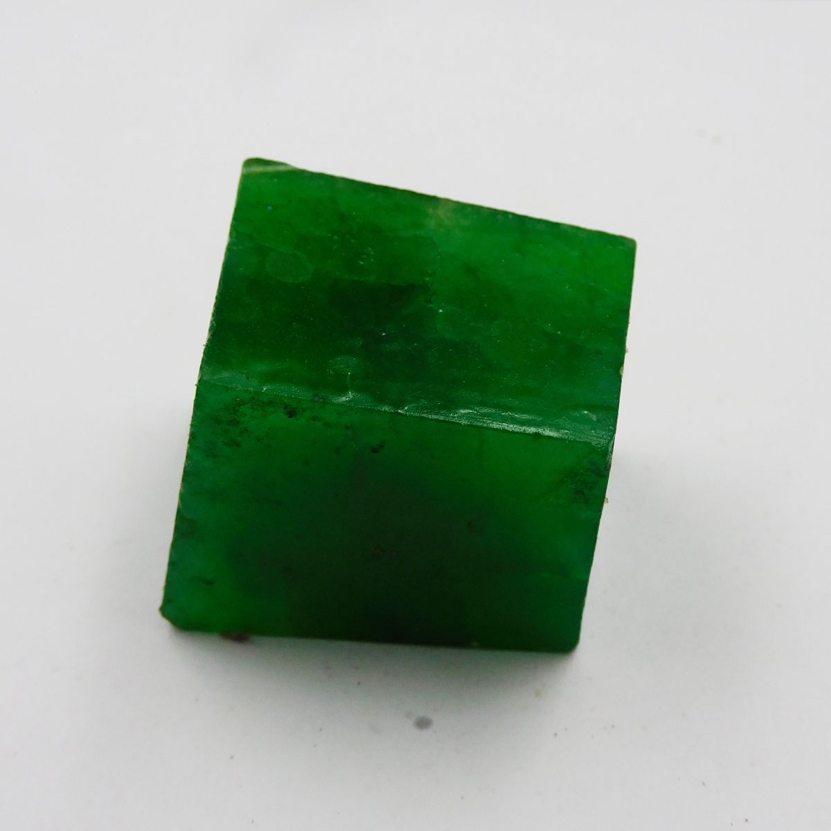 453.70 Ct Natural Emerald Green Rough Uncut Huge Size Loose Gemstone CERTIFIED