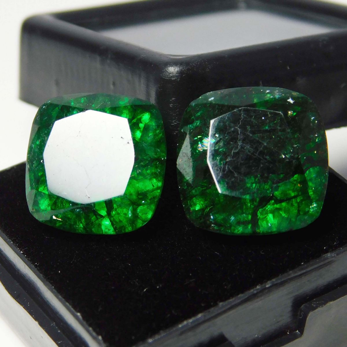 17 Carat Natural Certified Loose Gemstone Untreated Green Colombian Emerald