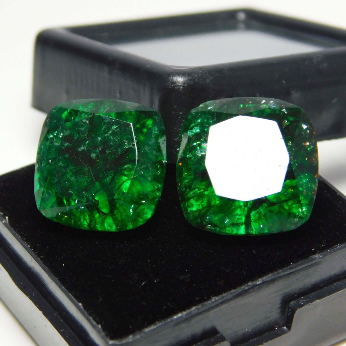 17 Carat Natural Certified Loose Gemstone Untreated Green Colombian Emerald