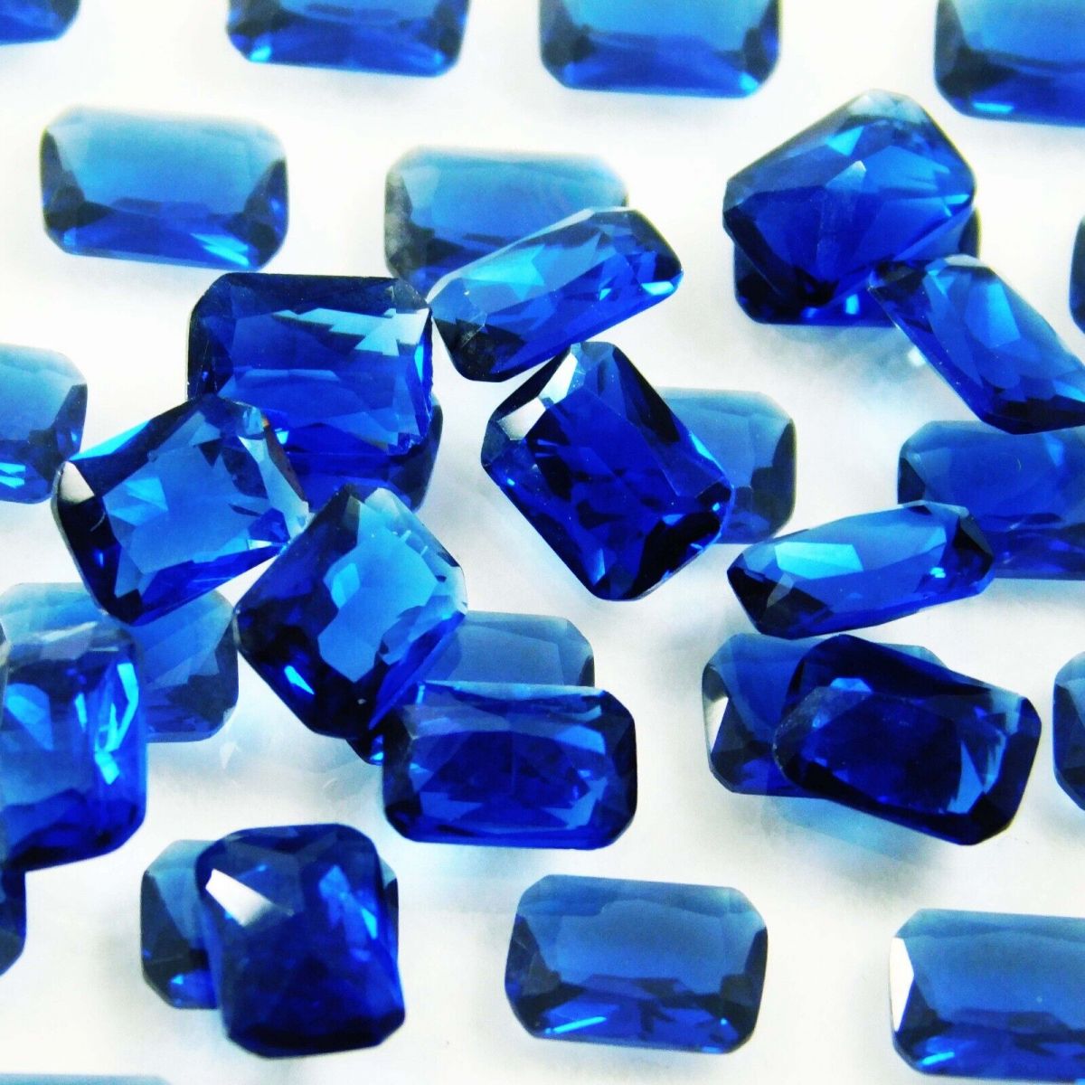 16 PCS Beautiful Sapphire Blue Color Emerald Shape CERTIFIED Loose Gemstone Lot.