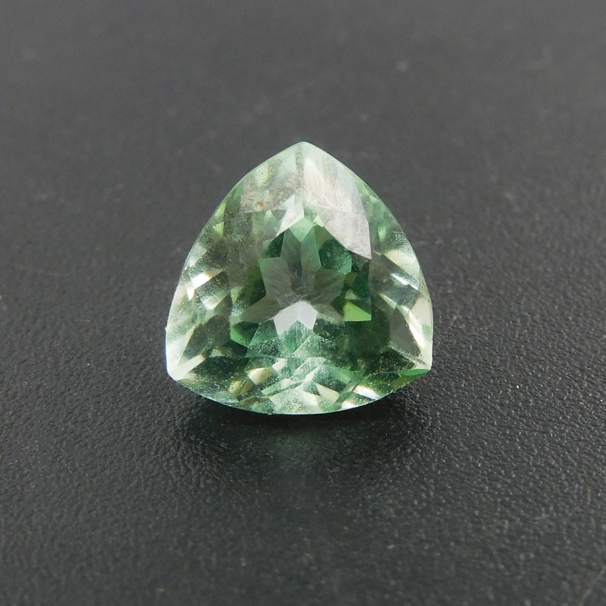 3.87 Ct Trillion Cut Bluish Green Natural Sapphire Loose Gemstone CERTIFIED