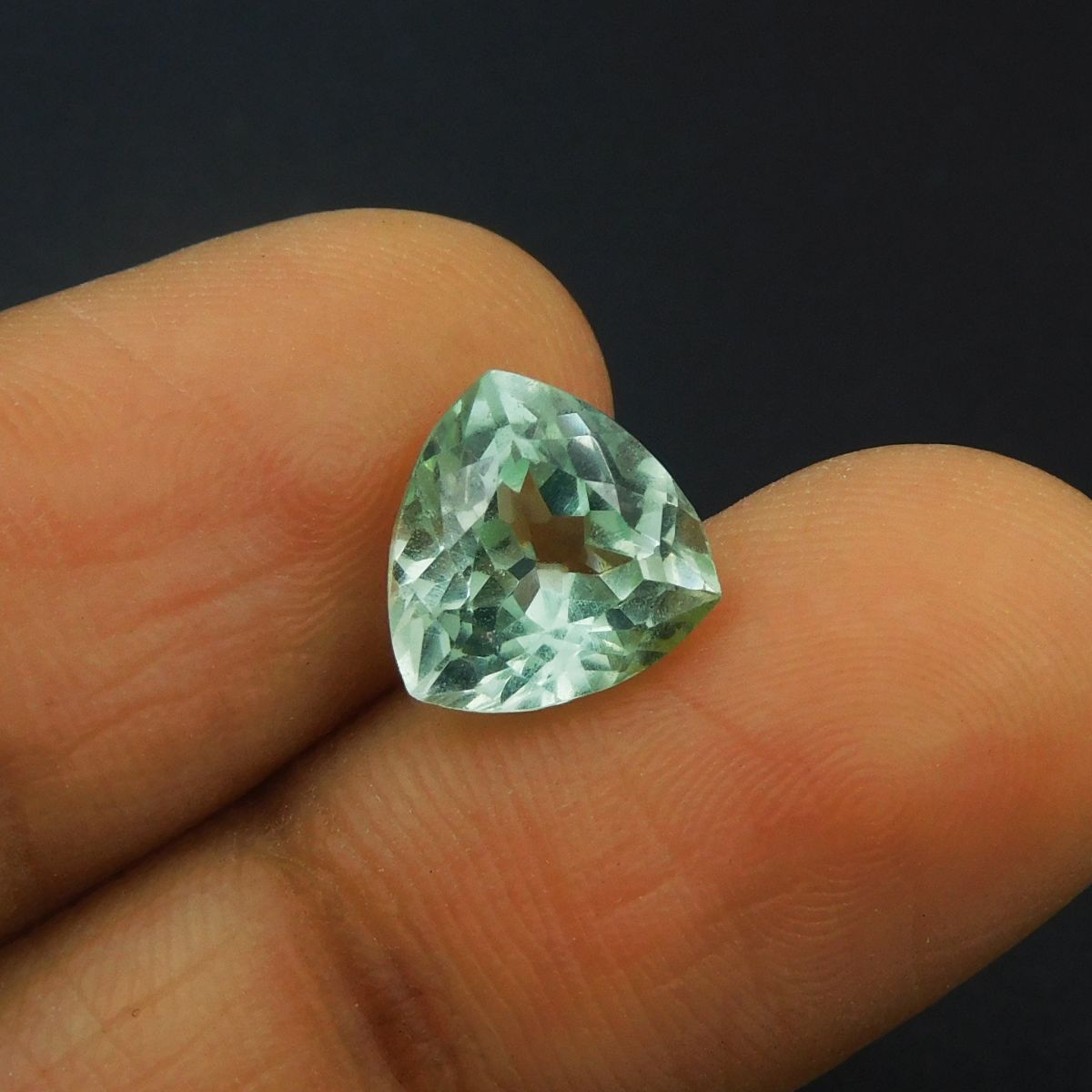 3.87 Ct Trillion Cut Bluish Green Natural Sapphire Loose Gemstone CERTIFIED