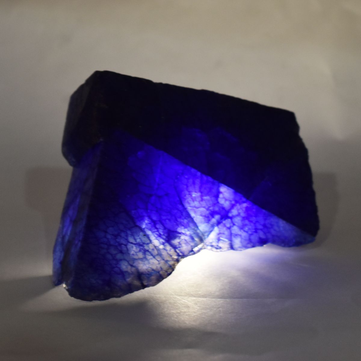 687.95 Ct Natural Uncut Cut Blue Tanzanite Rough Loose Gemstone CERTIFIED