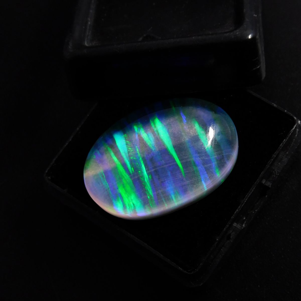 Natural Multi Color Oval Cut Boulder Opal 21.35 Ct CERTIFIED Loose Gemstone