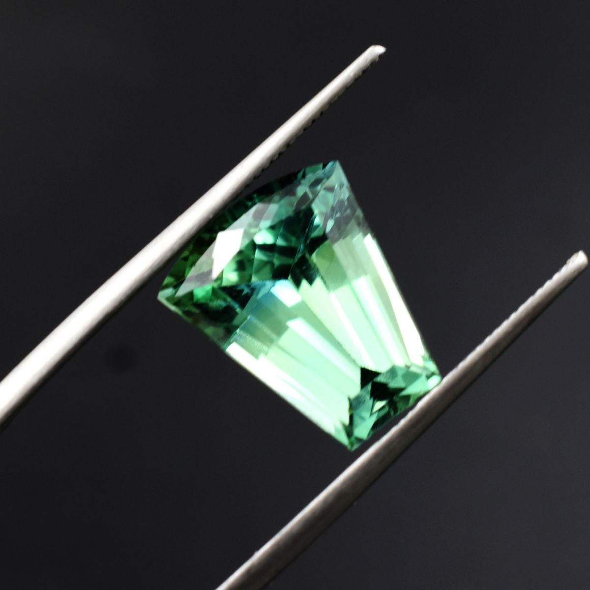 Natural Bluish Green Sapphire 9.40 Carat Fancy Cut CERTIFIED Loose Gemstone