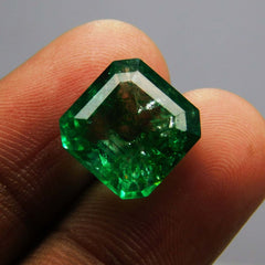 7 Carat Natural CERTIFIED Emerald Emerald Cut Green Colombian Loose Gemstone