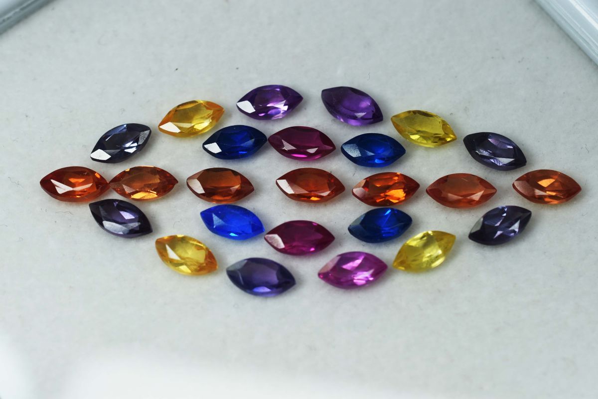 20.10 Ct Natural Untreated Sapphire CERTIFIED marquise 16 Pcs Loose Gemstone Lot