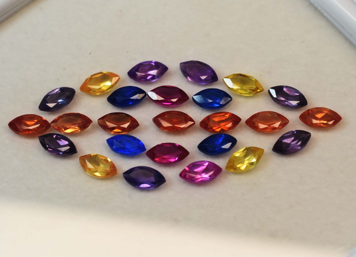 20.10 Ct Natural Untreated Sapphire CERTIFIED marquise 16 Pcs Loose Gemstone Lot