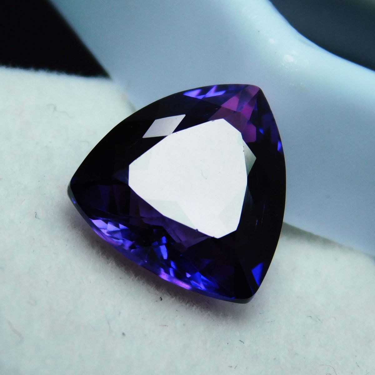 5.95 Ct Loose Gemstone Rare Natural Purple Tanzanite Trillion Cut CERTIFIED