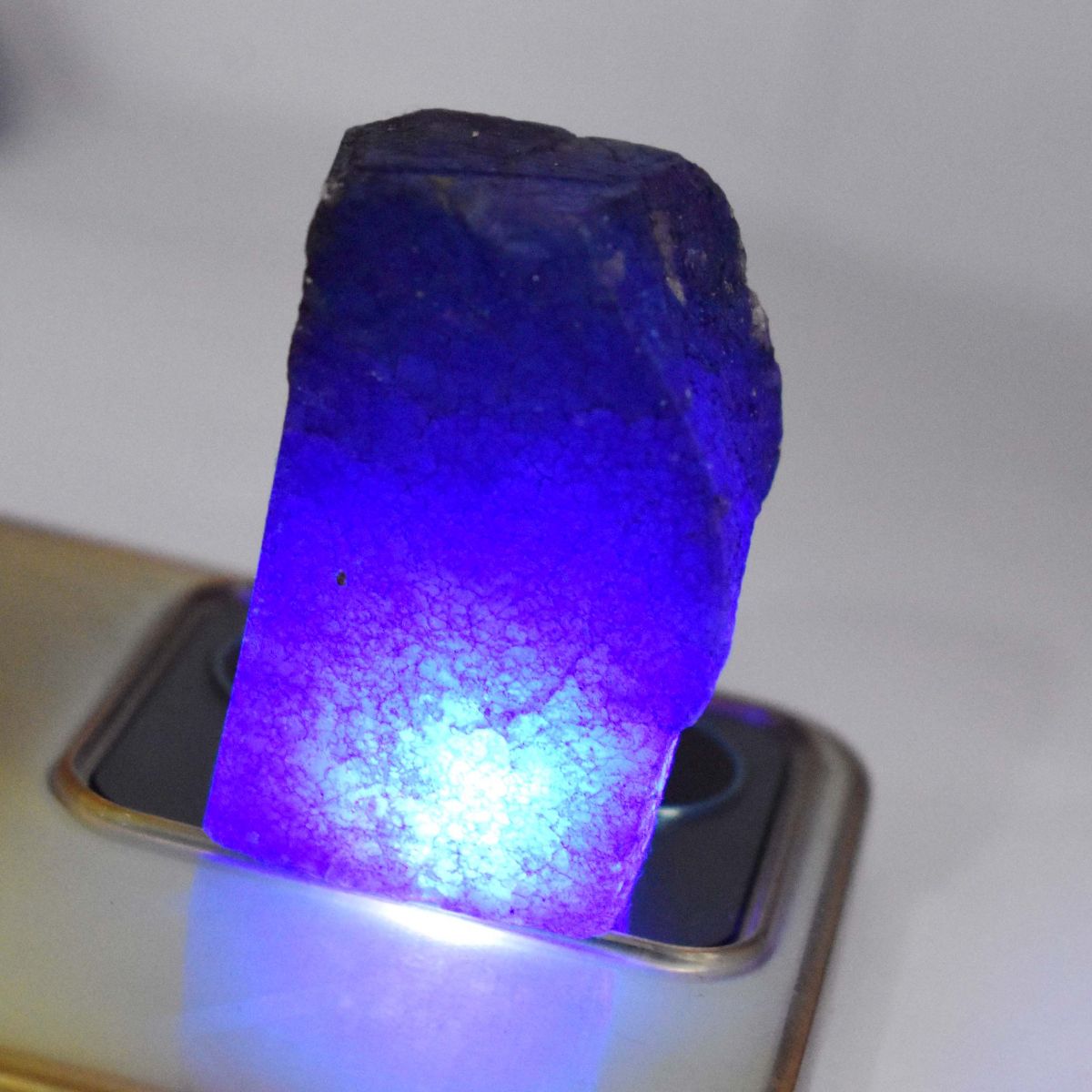 Natural Sapphire Blue Rough Uncut Huge Size 318.15 Ct CERTIFIED Loose Gemstone