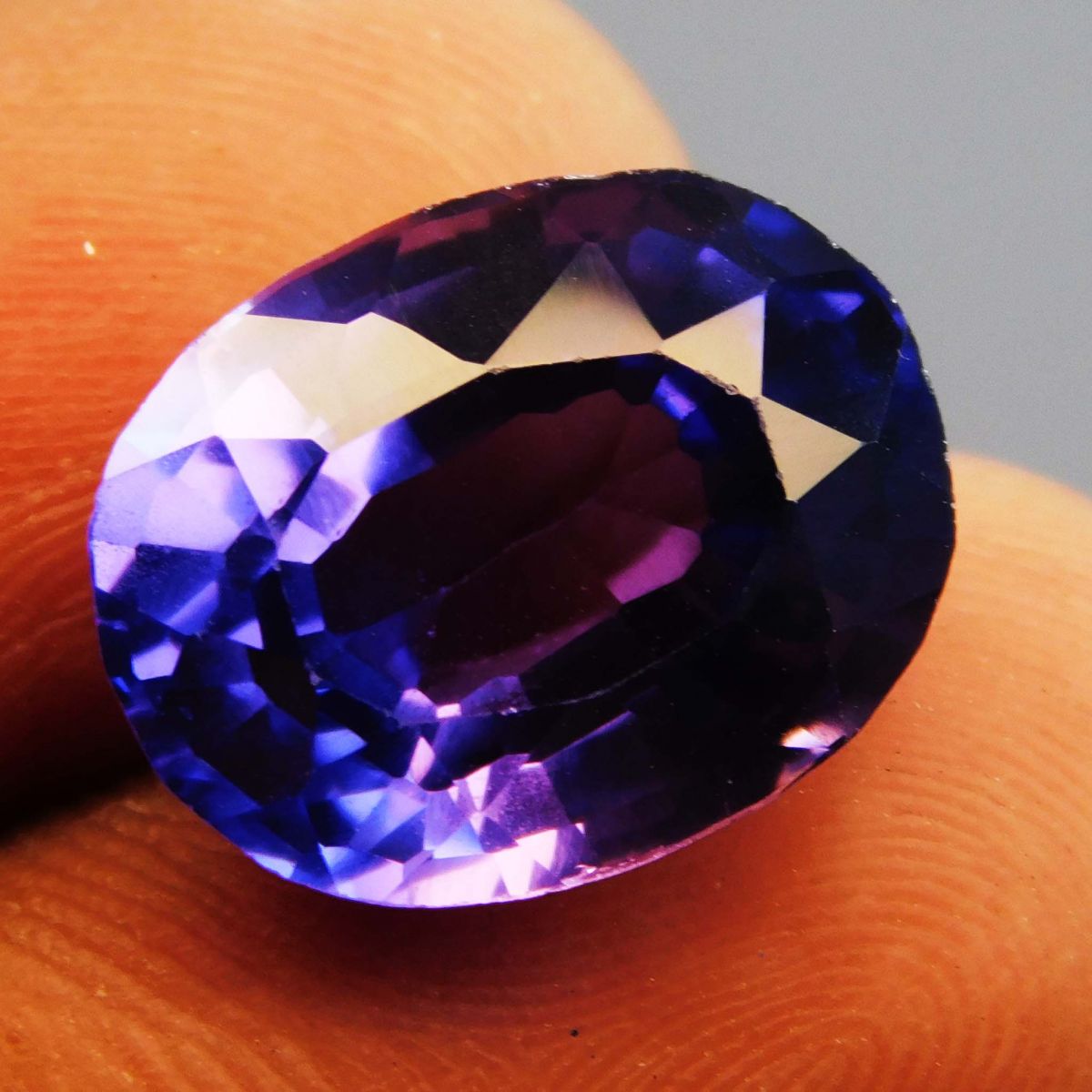 Purple Tanzanite 9.35 Ct Natural Oval Cut CERTIFIED Loose Gemstone For Jwelery