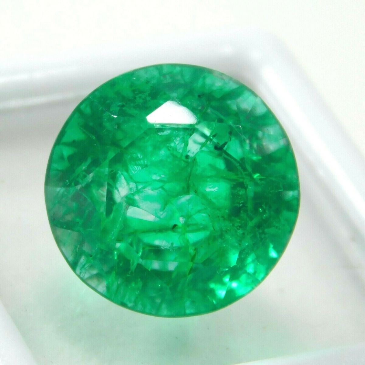 9 Ct  Natural Muzo Colombian Emerald Round Shape Certified Loose Gemstone