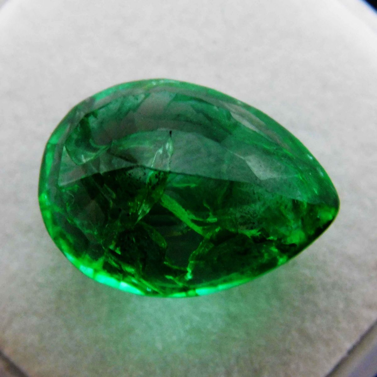 CERTIFIED Natural Loose Gemstone 9.30 Carat Green Emerald Colombian Pear Cut