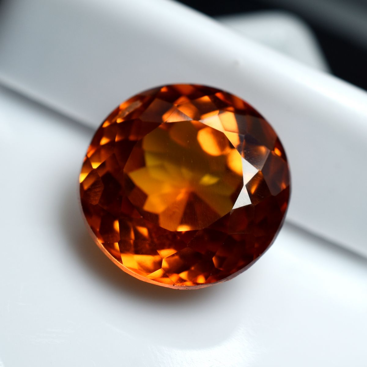 CERTIFIED 9.85 Ct Natural Orange Sapphire Round Shape Loose Gemstone