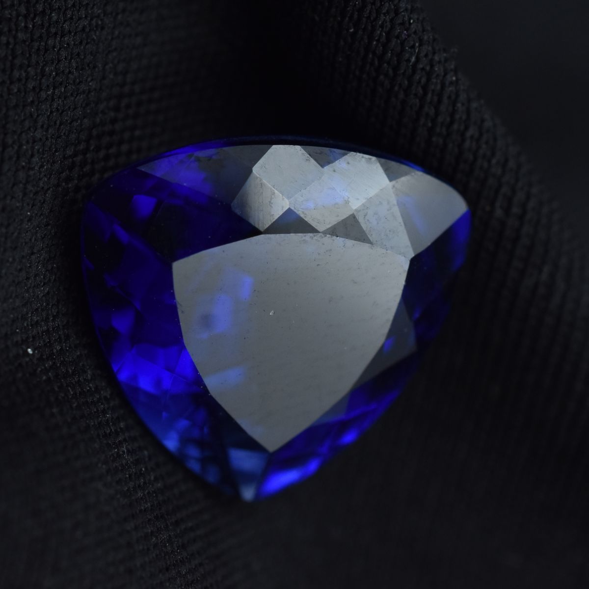 12.10 Ct Natural CERTIFIED Loose Gemstone Dark Blue Tanzanite Best Trillion Cut.