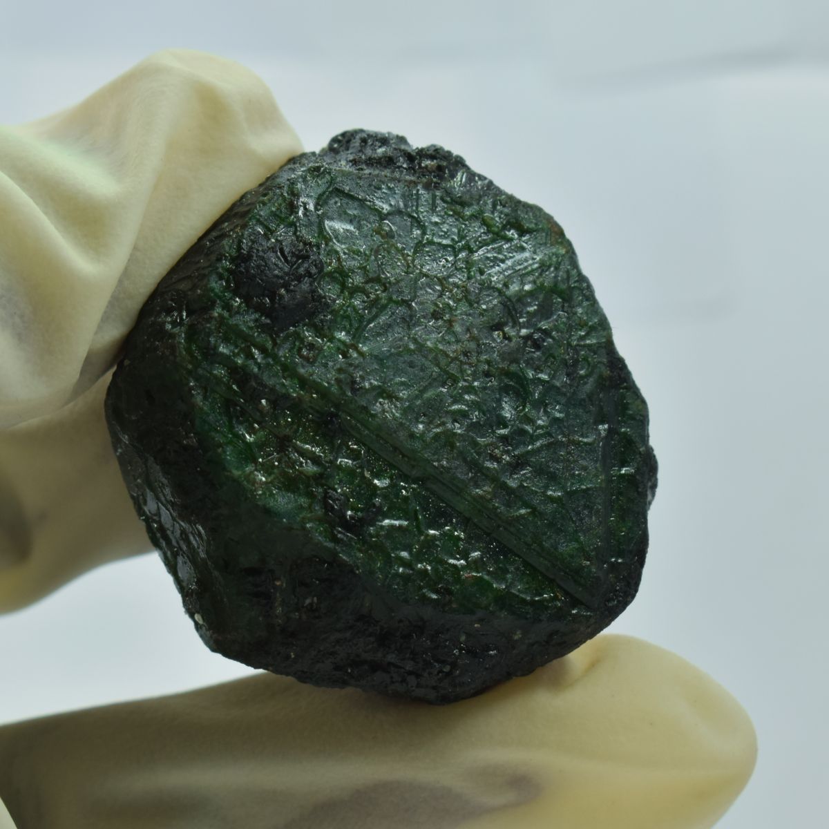 Uncut Rough Green Emerald 201.65 Ct Natural Raw Rough Loose Gemstone CERTIFIED