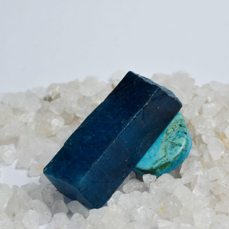 115.90 Carat Dyed Raw Rough Blue Aquamarine Natural Loose Gemstone CERTIFIED