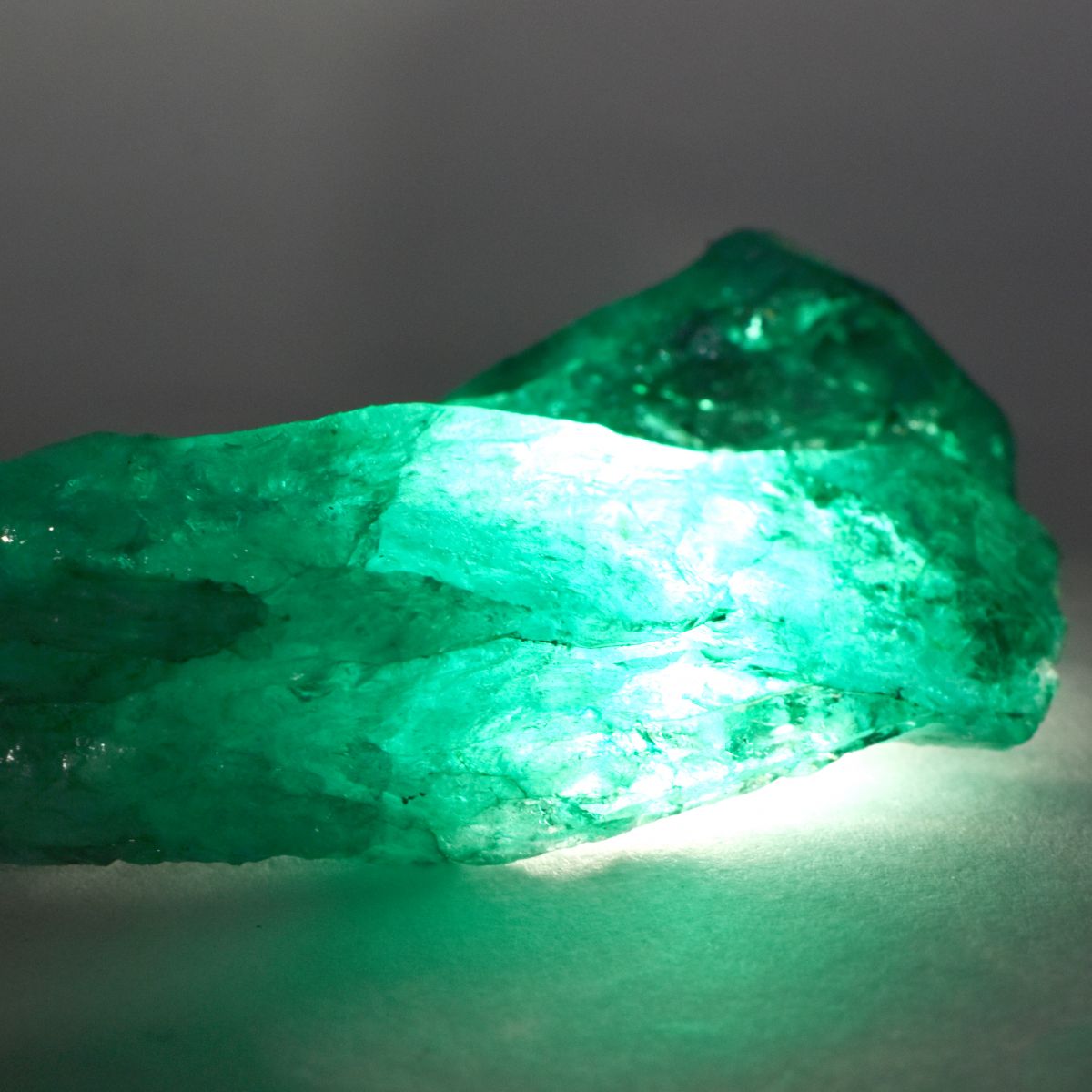 277.15 Ct Colombian Emerald Green Uncut Rough Natural CERTIFIED Loose Gemstone