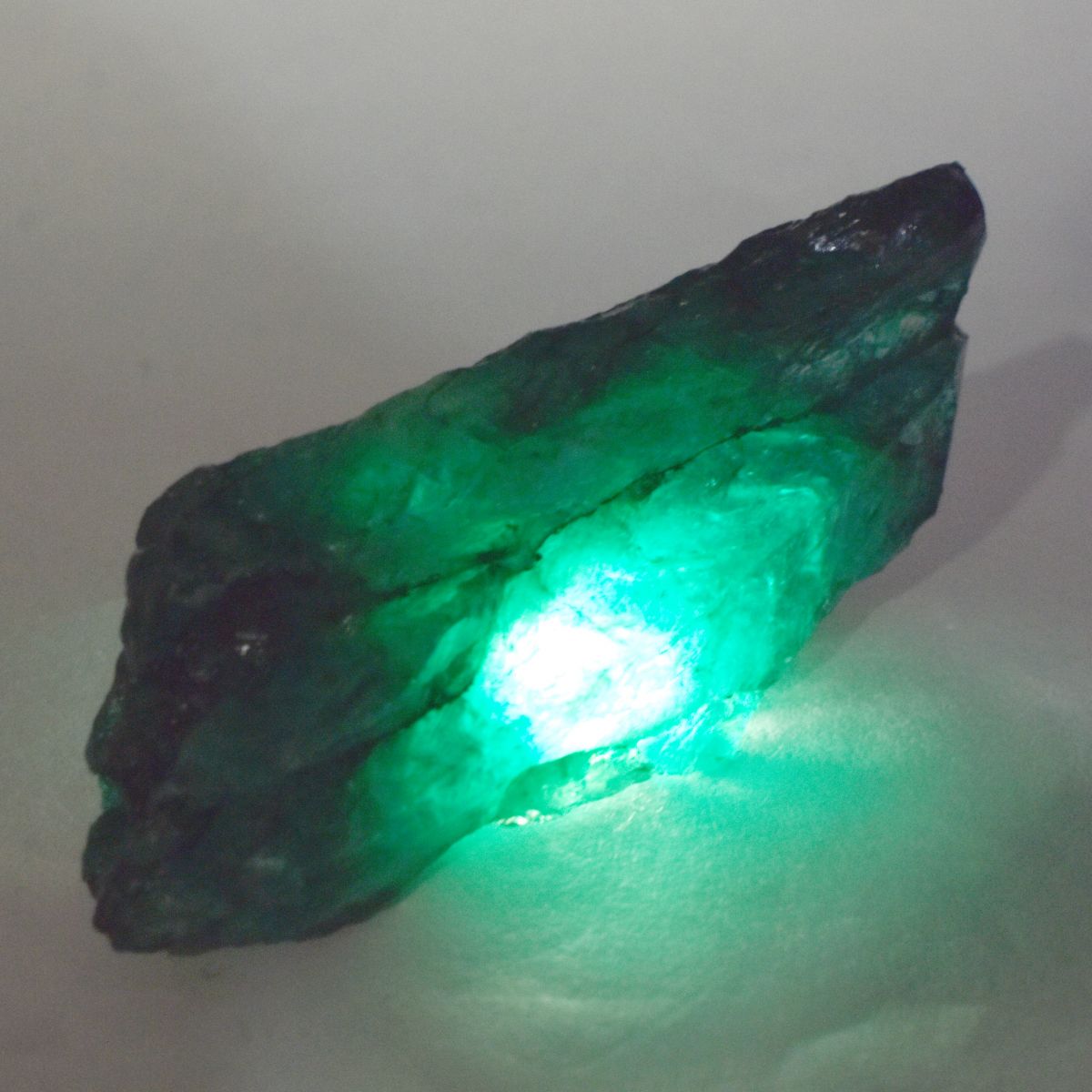 277.15 Ct Colombian Emerald Green Uncut Rough Natural CERTIFIED Loose Gemstone