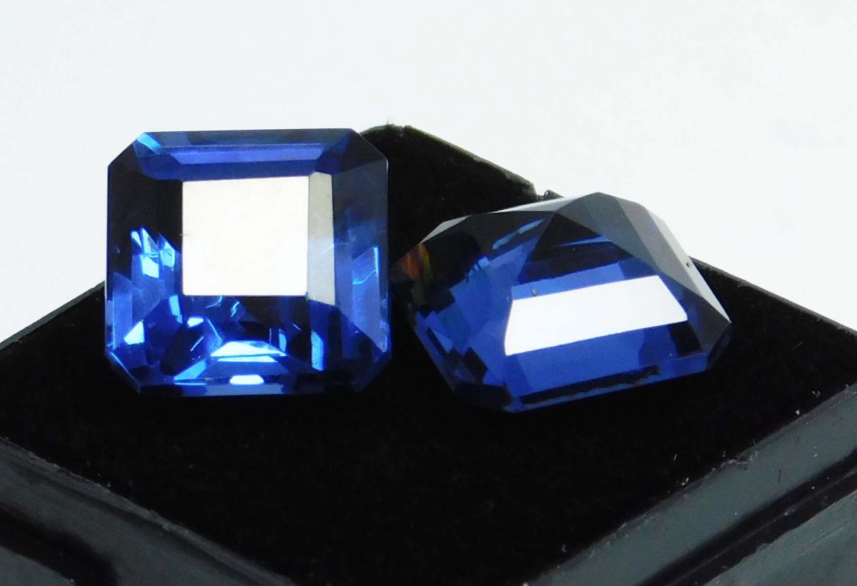 Natural Square Cut 20.50 Ct Perfect Blue Sapphire Loose Gemstone CERTIFIED