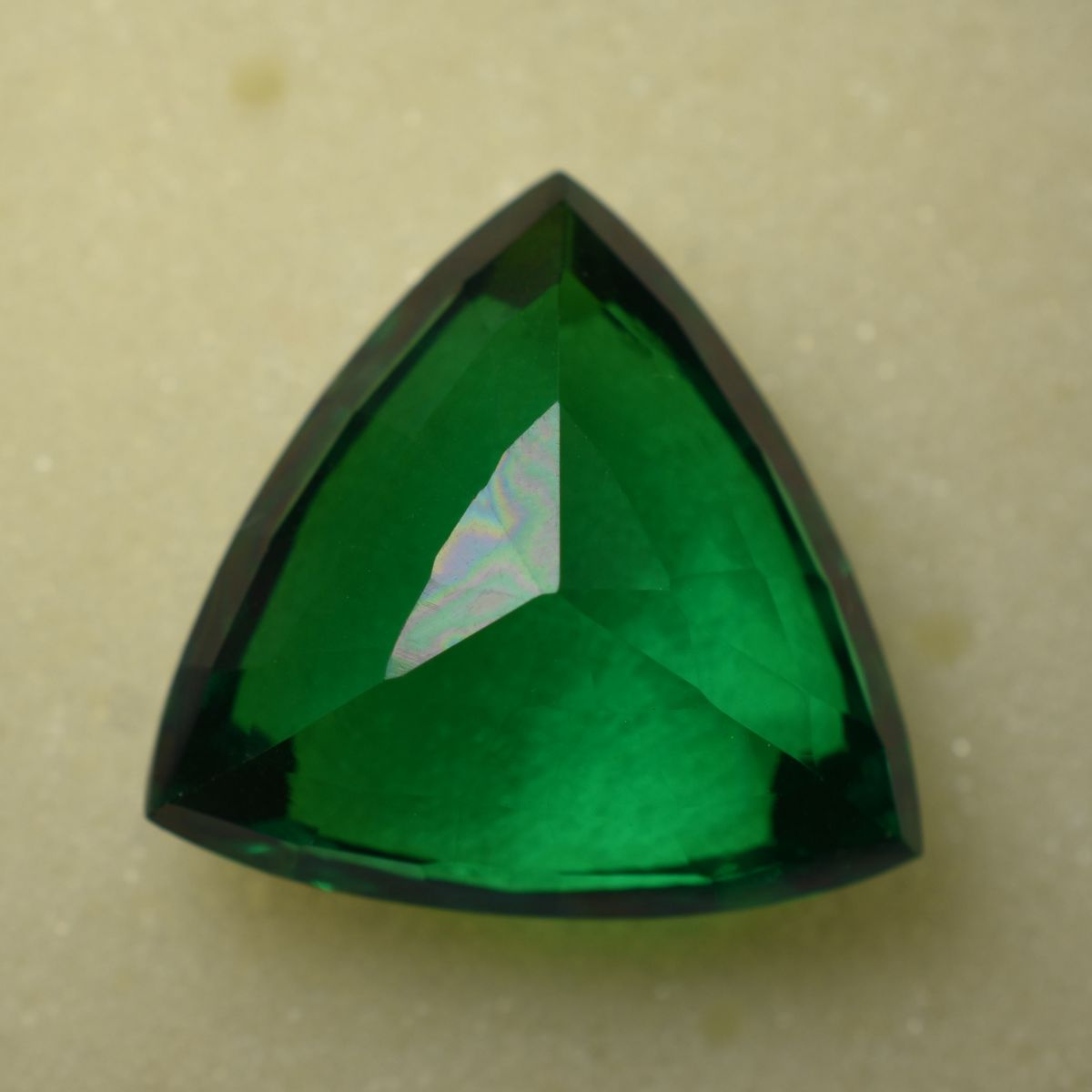 Green Topaz 40.85 Ct Trillion Cut Glorious Lab-Created Loose Gemstone CERTIFIED