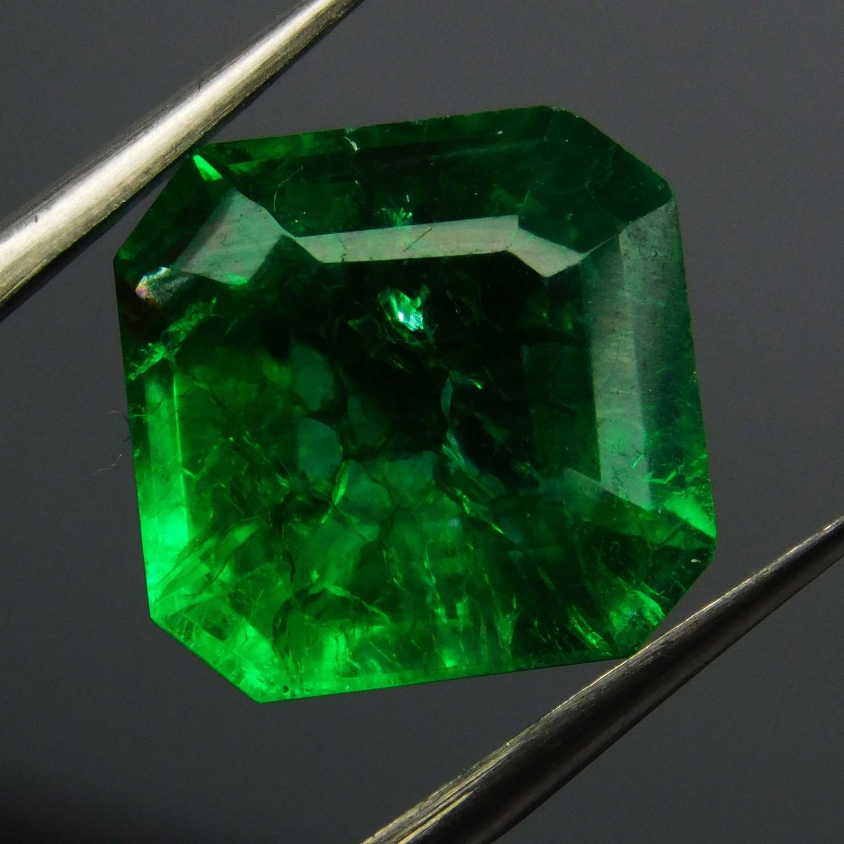 7 Carat Green Colombian Emerald Natural CERTIFIED Square Cut Loose Gemstone